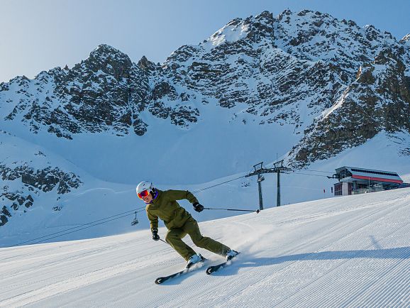 Winter in the Lech Valley – Skiing at Ski Arlberg