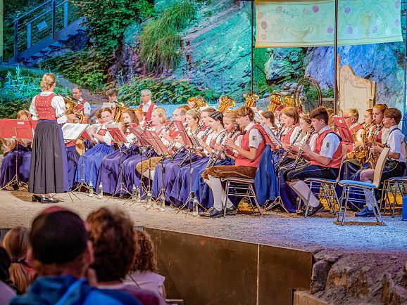Summer in the Lechtal customs Musikkapelle Geierwally open-air stage