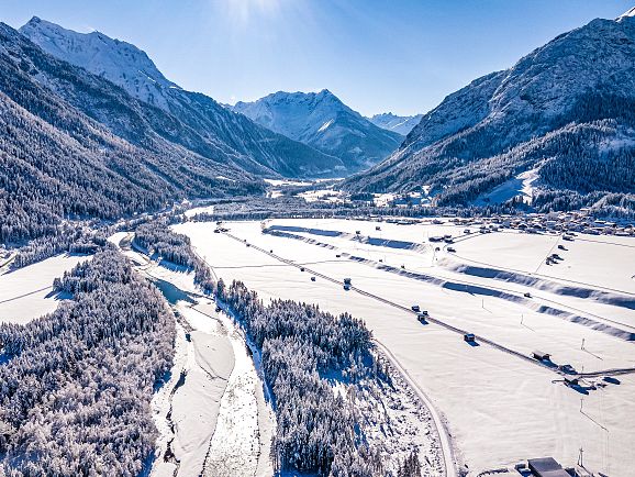 Winter im Lechtal - Landschaften Vorderhornbach schneebedeckt