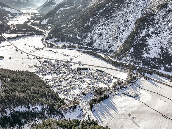 Winter in Lechtal - landscapes snow over Elmen