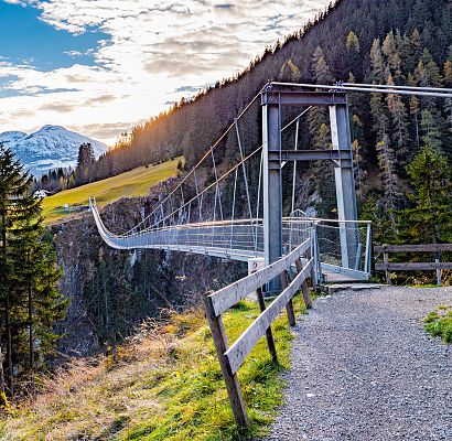 haengebruecke-in-holzgau-1